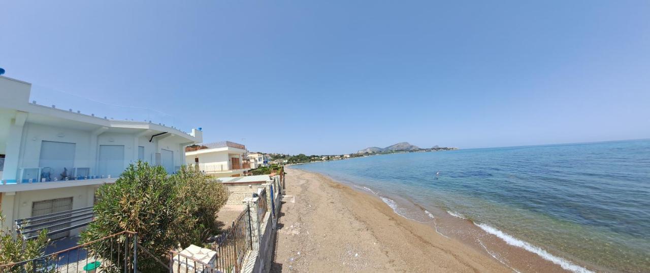 Blue Life, Sea-Luxury Rooms On The Beach Between Palermo And Cefalu' Casteldaccia Zewnętrze zdjęcie