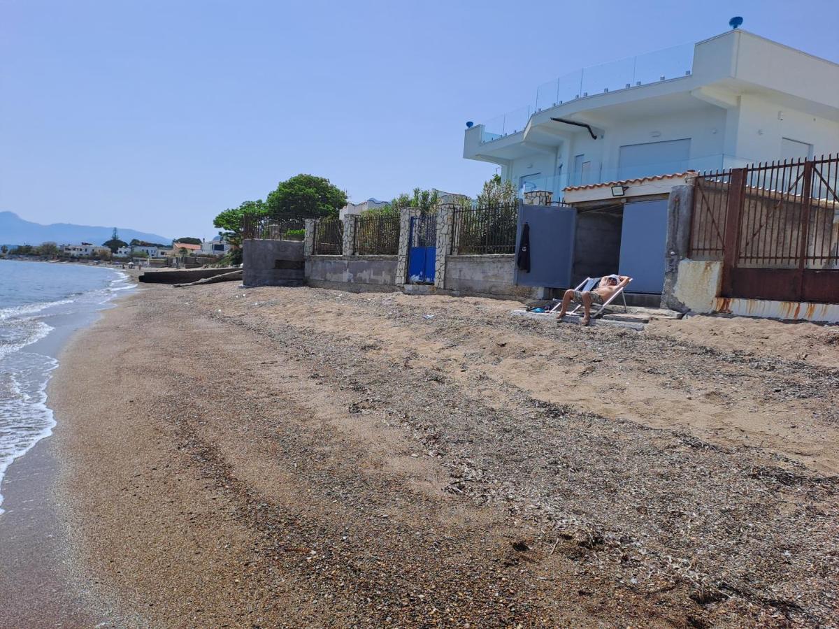 Blue Life, Sea-Luxury Rooms On The Beach Between Palermo And Cefalu' Casteldaccia Zewnętrze zdjęcie