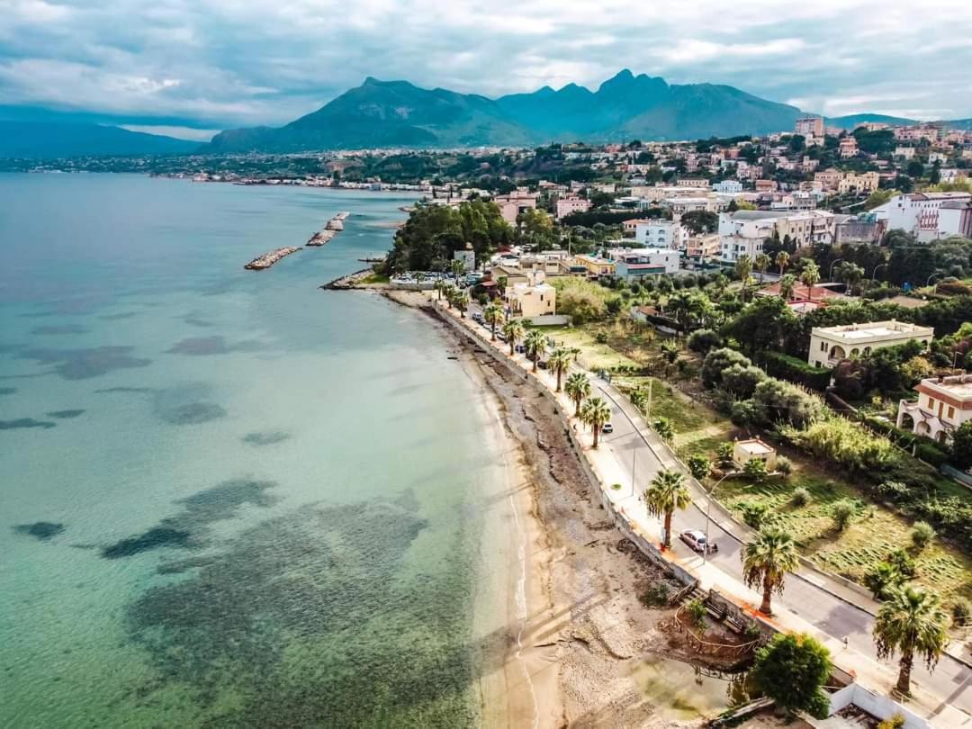 Blue Life, Sea-Luxury Rooms On The Beach Between Palermo And Cefalu' Casteldaccia Zewnętrze zdjęcie